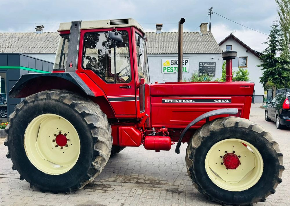 Case IH 1255 XL - جرار: صورة 2 Case IH 1255 XL - جرار: صورة 2
