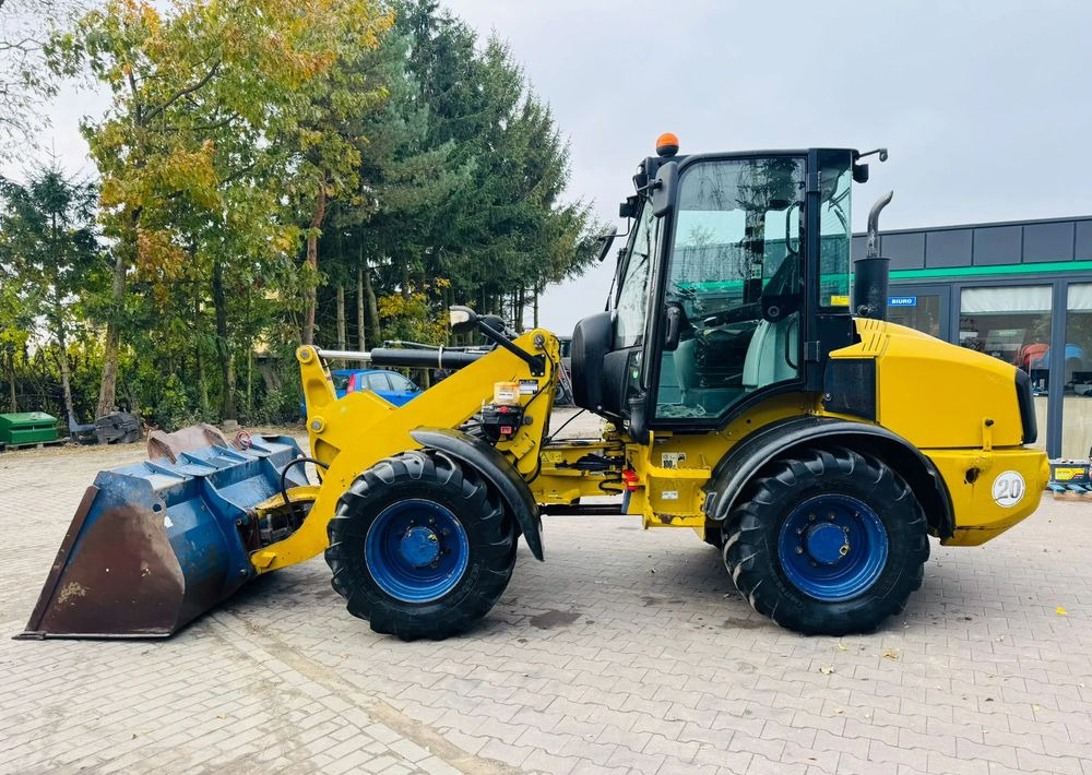 Caterpillar 908H - اللودر بعجل: صورة 1 Caterpillar 908H - اللودر بعجل: صورة 1