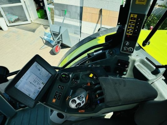 جرار Claas ARION 650 CEBIS: صورة 10