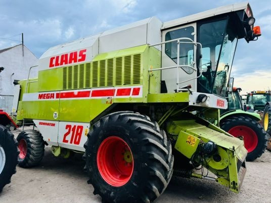 Claas MEGA 218 - حصادة موحَّدة: صورة 1 Claas MEGA 218 - حصادة موحَّدة: صورة 1
