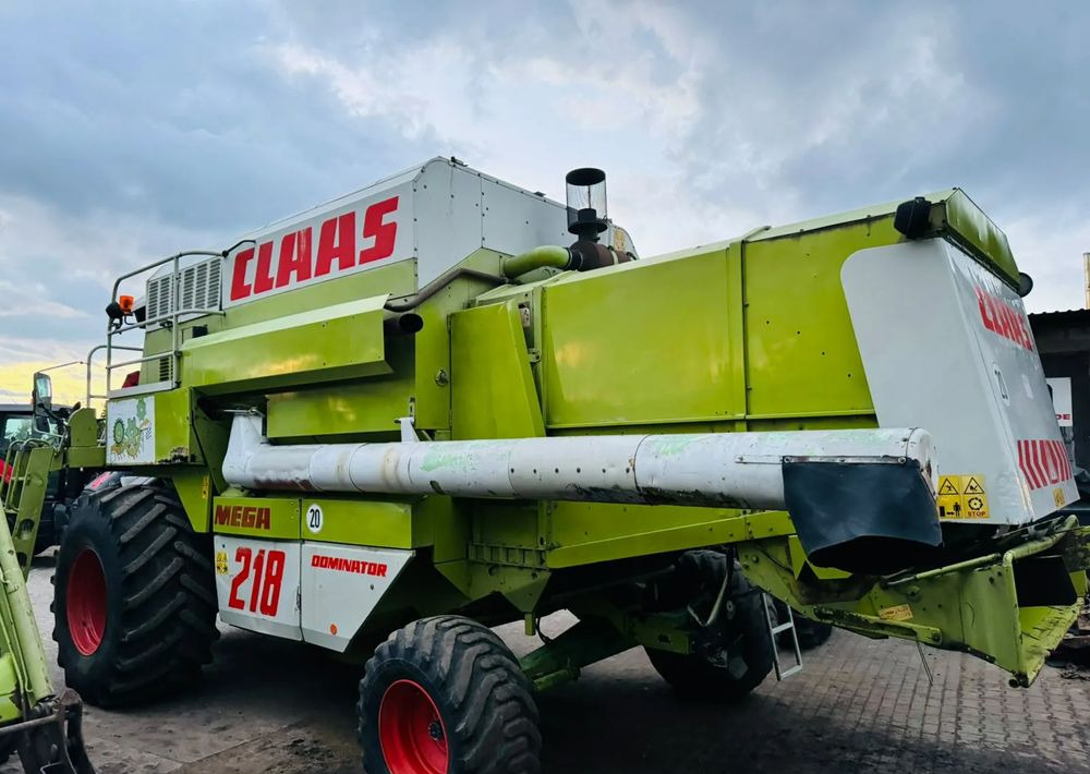 Claas MEGA 218 - حصادة موحَّدة: صورة 3 Claas MEGA 218 - حصادة موحَّدة: صورة 3