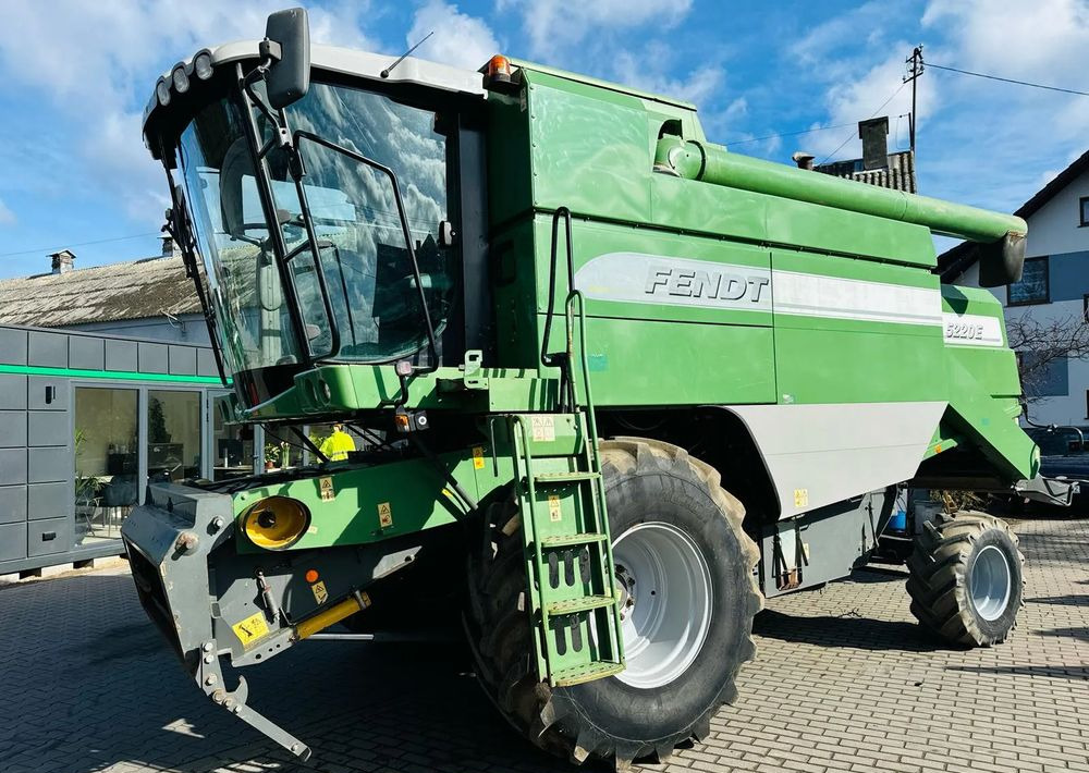 Fendt 5220E - حصادة موحَّدة: صورة 4 Fendt 5220E - حصادة موحَّدة: صورة 4