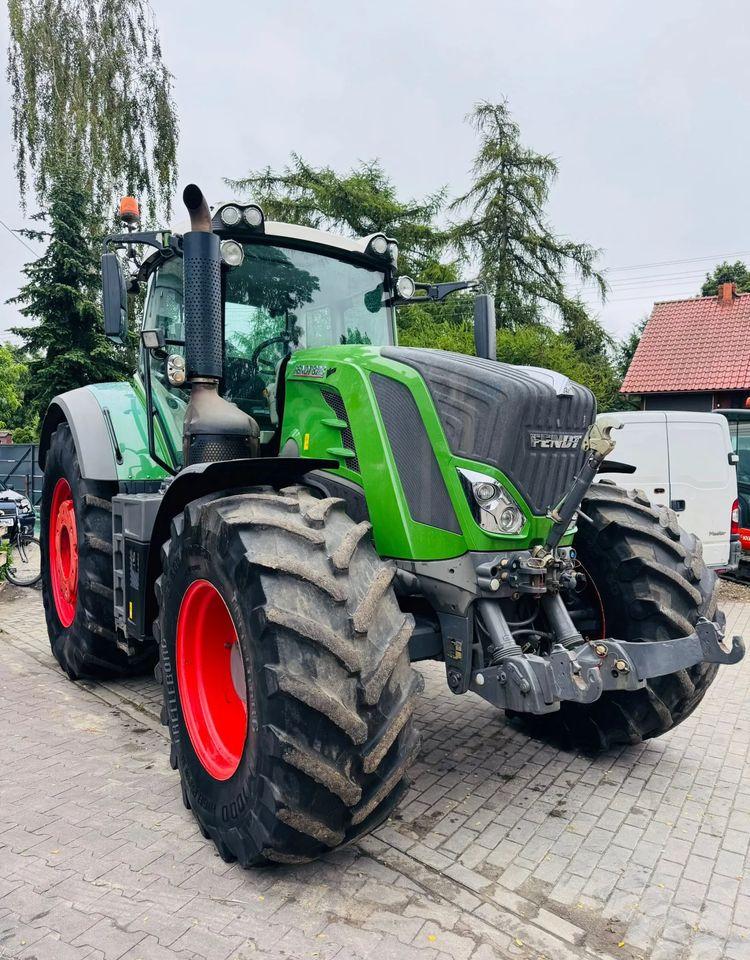 Fendt 828 Vario Profi Plus - جرار: صورة 2 Fendt 828 Vario Profi Plus - جرار: صورة 2