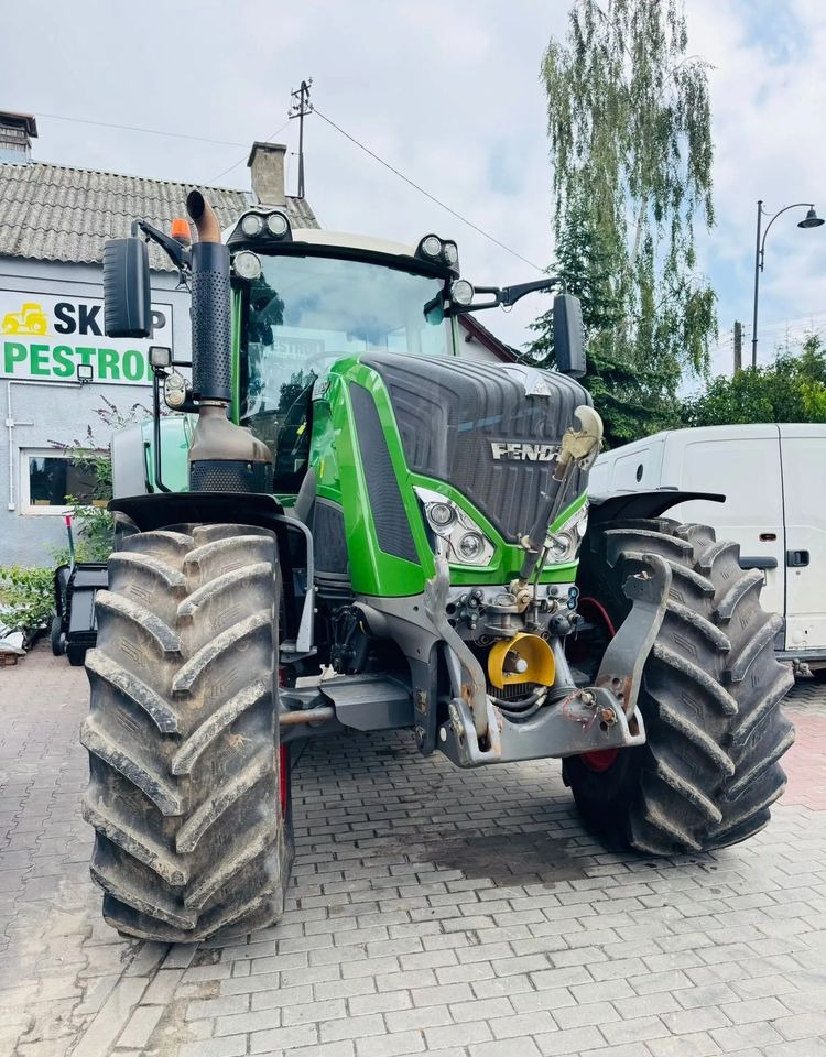 Fendt 828 Vario Profi Plus - جرار: صورة 4 Fendt 828 Vario Profi Plus - جرار: صورة 4