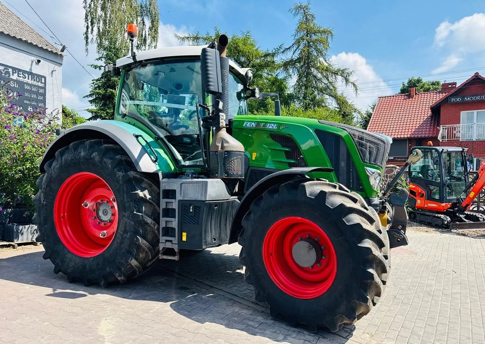 Fendt 828 Vario Profi Plus - جرار: صورة 5 Fendt 828 Vario Profi Plus - جرار: صورة 5