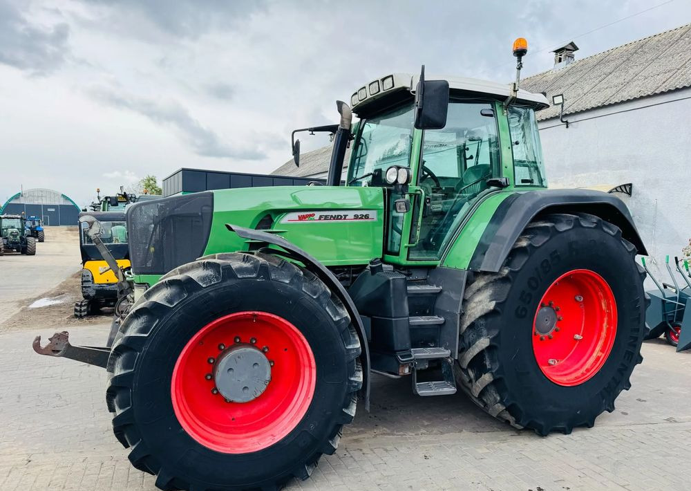 Fendt 926 Vario - جرار: صورة 1 Fendt 926 Vario - جرار: صورة 1