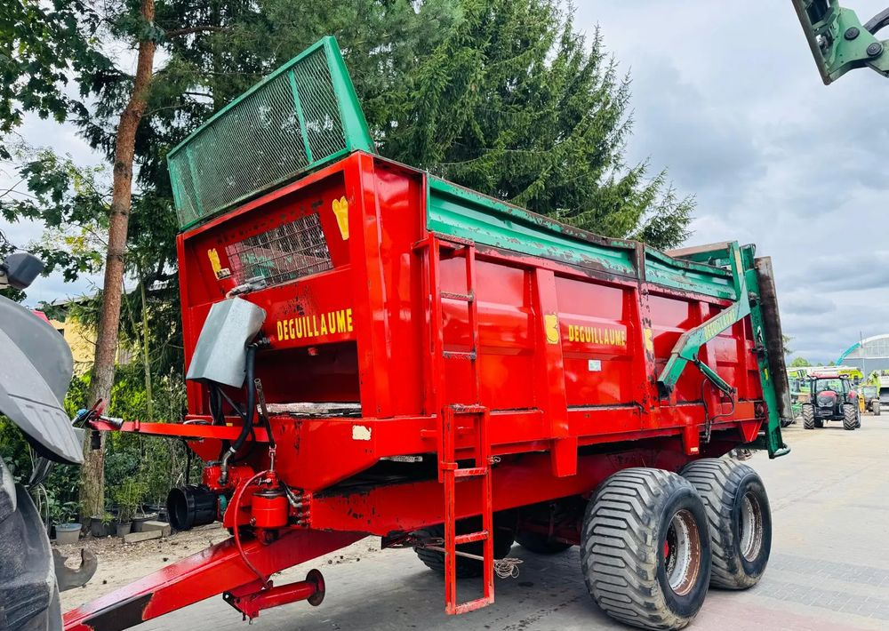 Inny Deguillaume - آلة رش السماد الطبيعي: صورة 5 Inny Deguillaume - آلة رش السماد الطبيعي: صورة 5