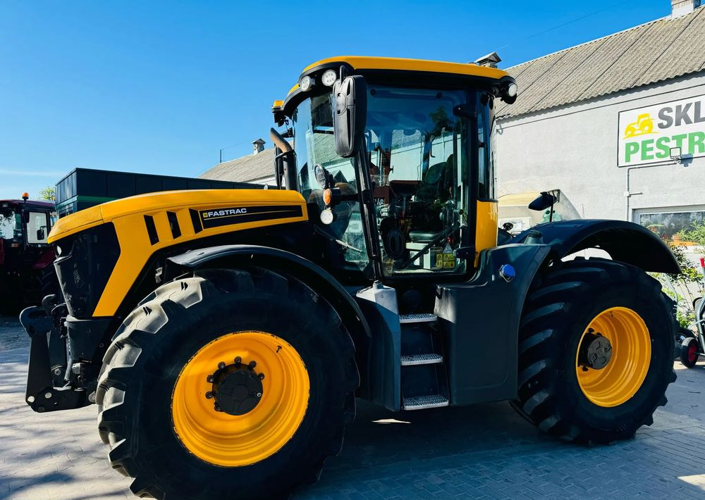 JCB Fastrac 4220 - جرار: صورة 1 JCB Fastrac 4220 - جرار: صورة 1