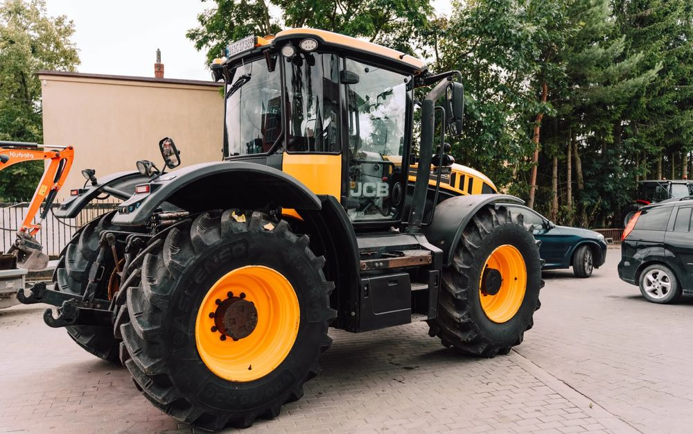 JCB Fastrac 4220 - جرار: صورة 4 JCB Fastrac 4220 - جرار: صورة 4