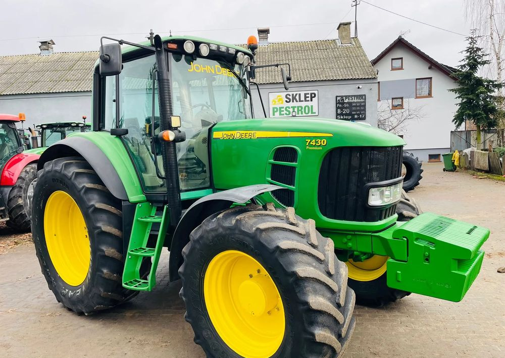 John Deere 7430 - جرار: صورة 2 John Deere 7430 - جرار: صورة 2