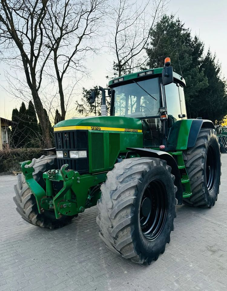 John Deere 7810 - جرار: صورة 1 John Deere 7810 - جرار: صورة 1