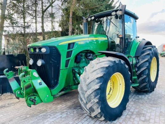 John Deere 8130 - جرار: صورة 2 John Deere 8130 - جرار: صورة 2