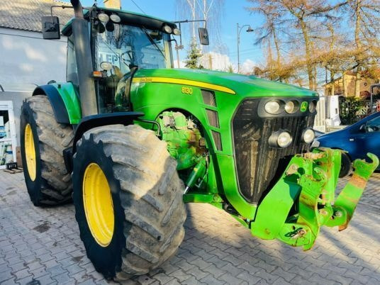 John Deere 8130 - جرار: صورة 1 John Deere 8130 - جرار: صورة 1