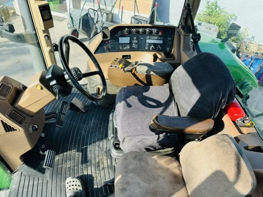 John Deere 8310 - جرار: صورة 5 John Deere 8310 - جرار: صورة 5
