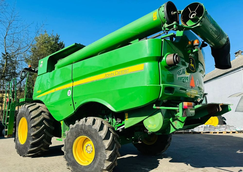 John Deere S660i - حصادة موحَّدة: صورة 3 John Deere S660i - حصادة موحَّدة: صورة 3