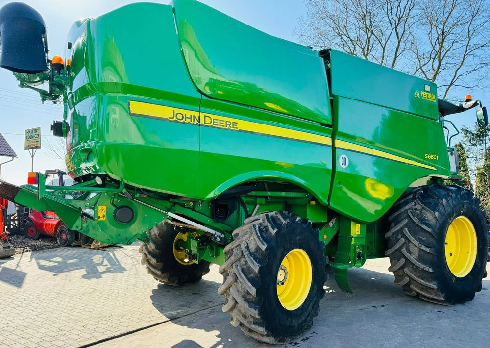 John Deere S660i - حصادة موحَّدة: صورة 2 John Deere S660i - حصادة موحَّدة: صورة 2
