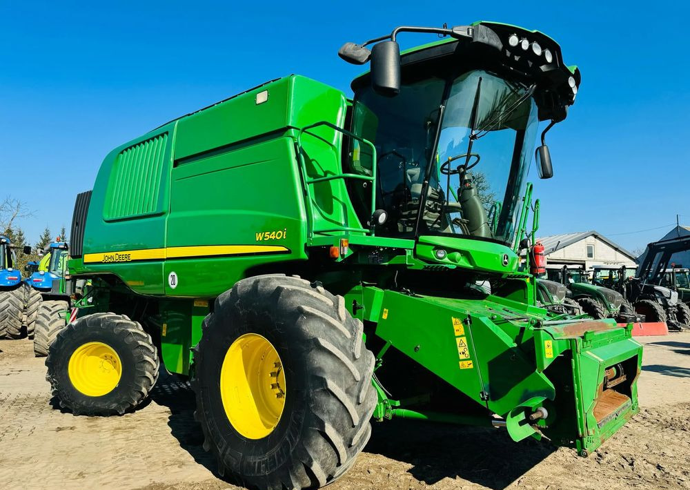 John Deere T670 - حصادة موحَّدة: صورة 5 John Deere T670 - حصادة موحَّدة: صورة 5