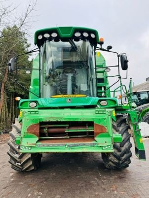 John Deere W440 - حصادة موحَّدة: صورة 2 John Deere W440 - حصادة موحَّدة: صورة 2