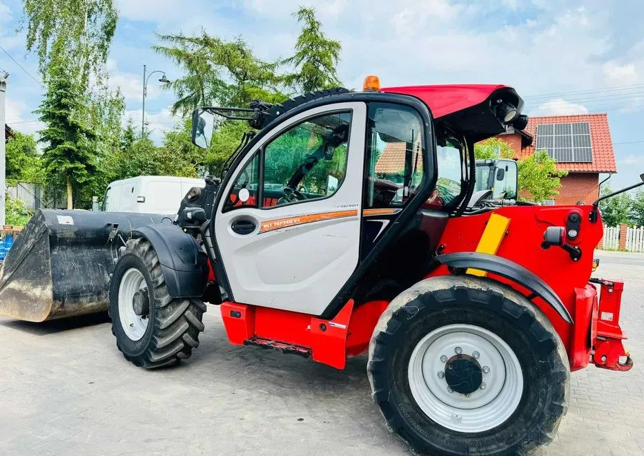 Manitou 741-140 V+ PREMIUM - رافعة تلسكوبية: صورة 1 Manitou 741-140 V+ PREMIUM - رافعة تلسكوبية: صورة 1