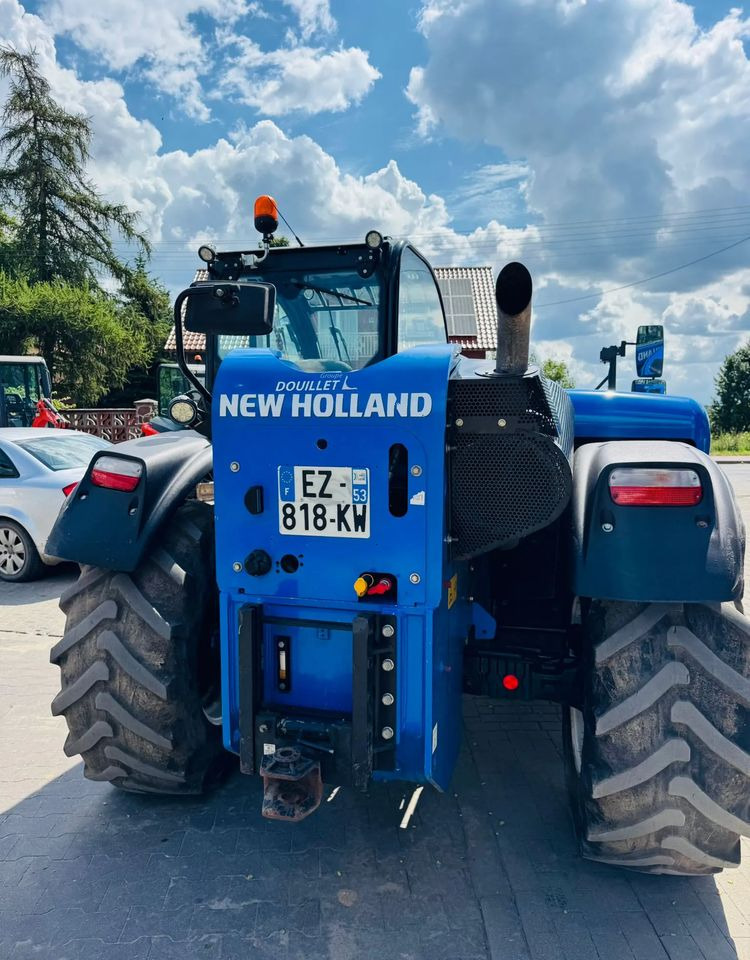 New Holland L7.42 - رافعة تلسكوبية: صورة 4 New Holland L7.42 - رافعة تلسكوبية: صورة 4
