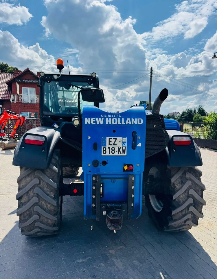 New Holland L7.42 - رافعة تلسكوبية: صورة 3 New Holland L7.42 - رافعة تلسكوبية: صورة 3