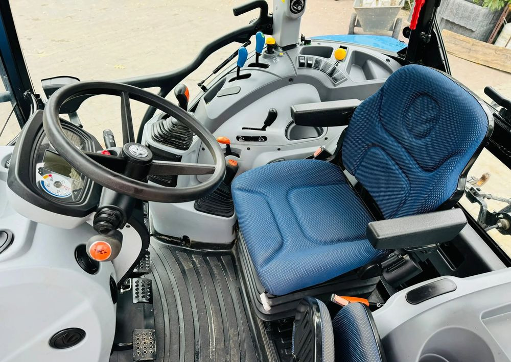 جرار New Holland T5.100: صورة 7