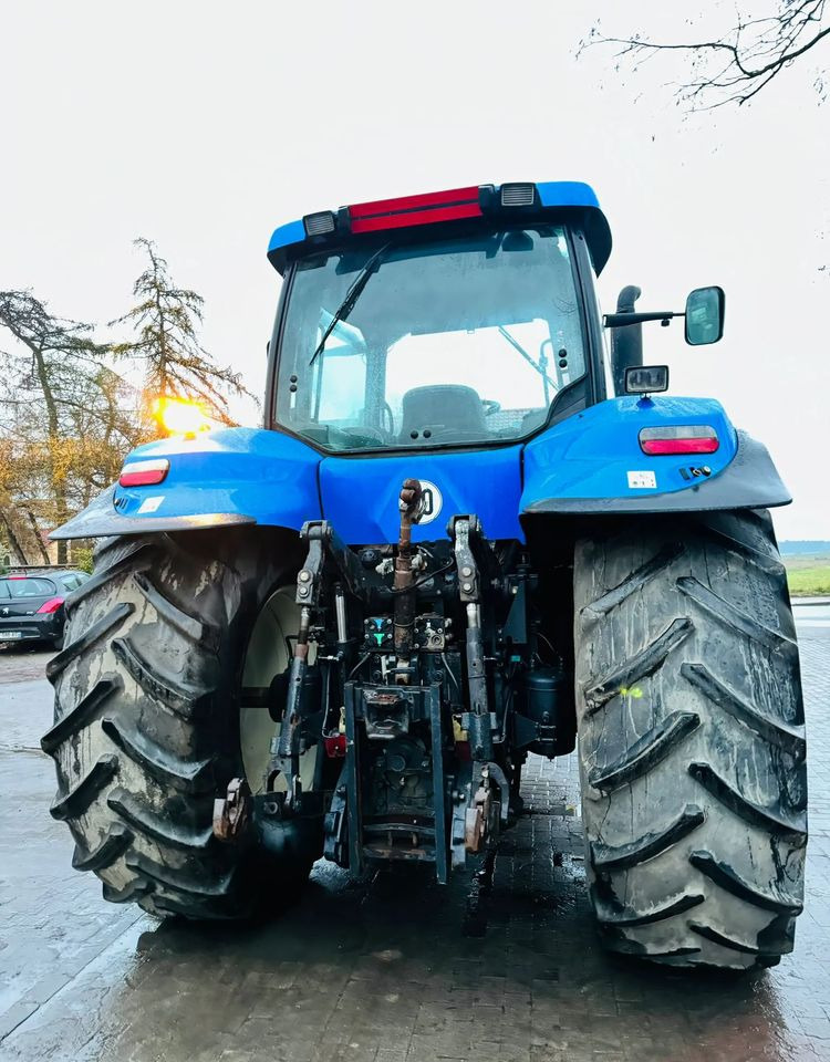 New Holland T8020 - جرار: صورة 5 New Holland T8020 - جرار: صورة 5