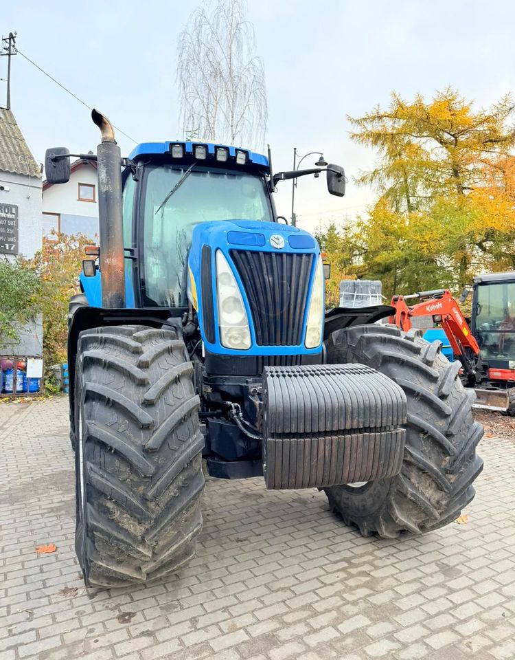 New Holland T8030 - جرار: صورة 3 New Holland T8030 - جرار: صورة 3