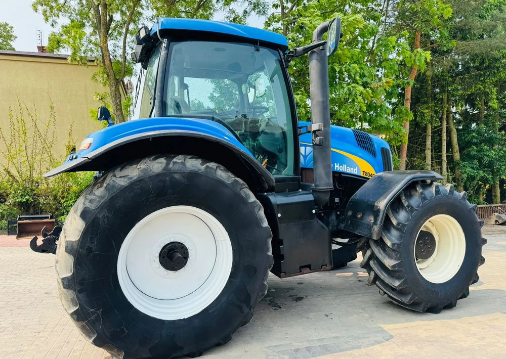 New Holland T8040 - جرار: صورة 2 New Holland T8040 - جرار: صورة 2