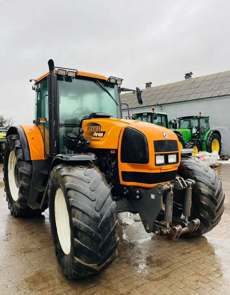 Renault Ares 826 RZ - جرار: صورة 1 Renault Ares 826 RZ - جرار: صورة 1