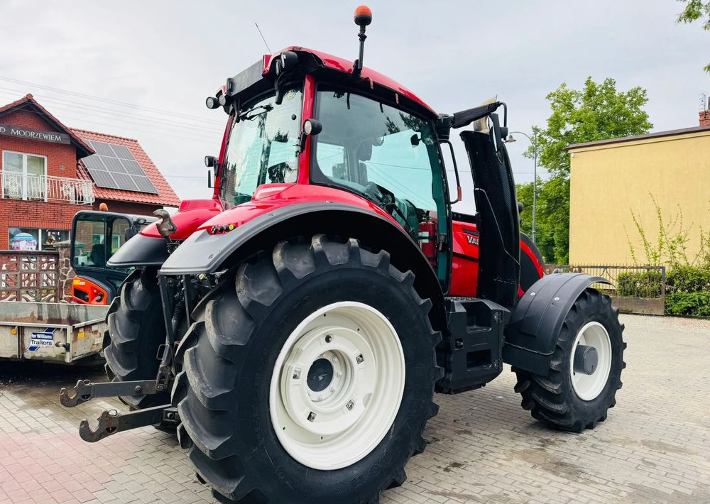 Valtra T154 - جرار: صورة 4 Valtra T154 - جرار: صورة 4
