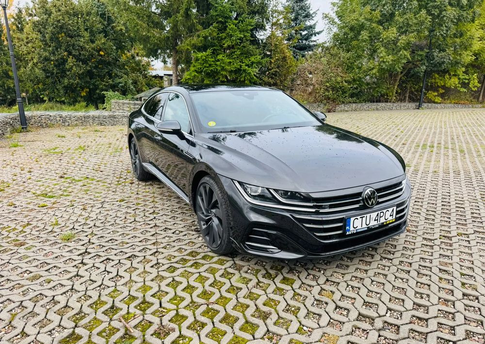 Volkswagen Arteon 2.0 TDI SCR DSG R-Line - كوبيه: صورة 2 Volkswagen Arteon 2.0 TDI SCR DSG R-Line - كوبيه: صورة 2