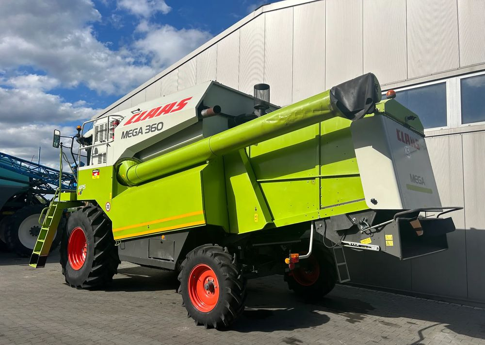 حصادة موحَّدة Claas Mega 360: صورة 7