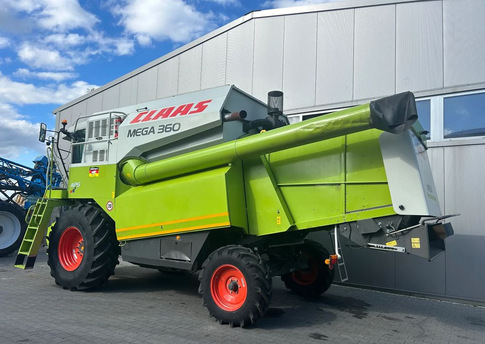 Claas Mega 360 - حصادة موحَّدة: صورة 2 Claas Mega 360 - حصادة موحَّدة: صورة 2