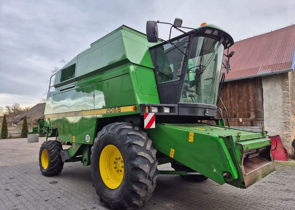 John Deere 2066 - حصادة موحَّدة: صورة 2 John Deere 2066 - حصادة موحَّدة: صورة 2