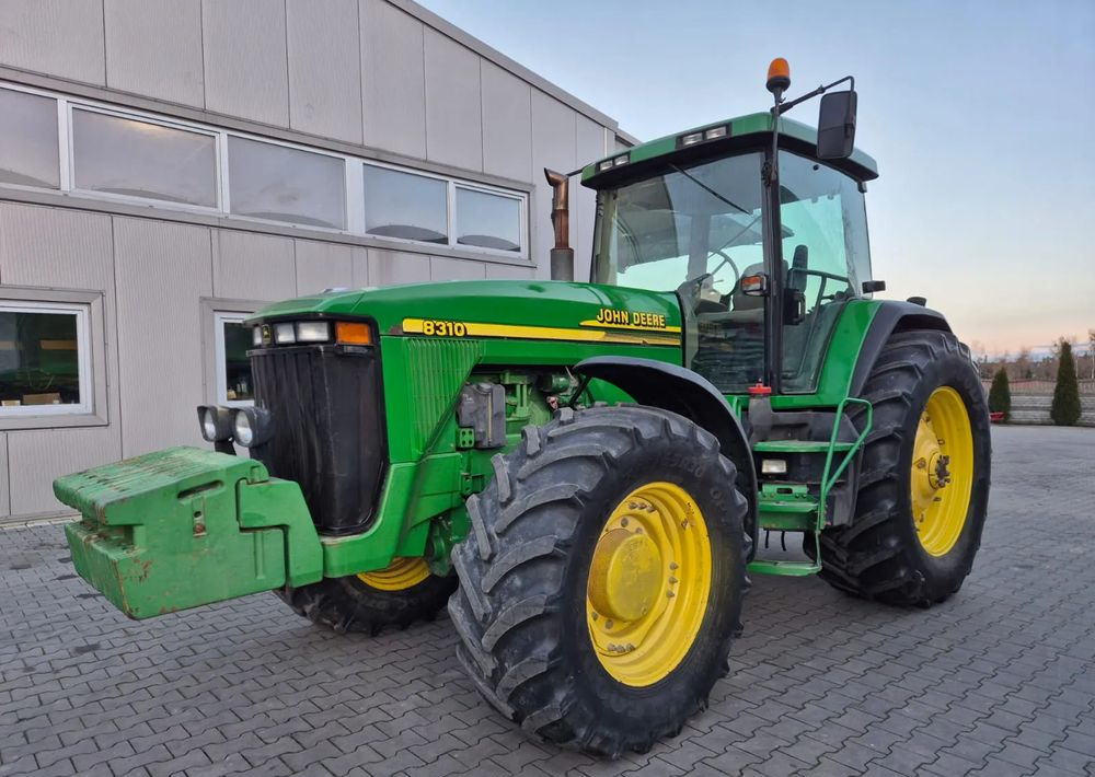 John Deere 8310 - جرار: صورة 4 John Deere 8310 - جرار: صورة 4