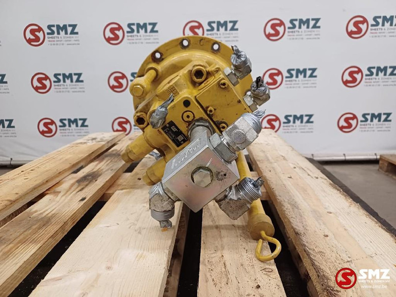 Caterpillar Hydraulic swing drive Caterpillar - محرك هيدروليكي - معدات المناولة: صورة 4 Caterpillar Hydraulic swing drive Caterpillar - محرك هيدروليكي - معدات المناولة: صورة 4
