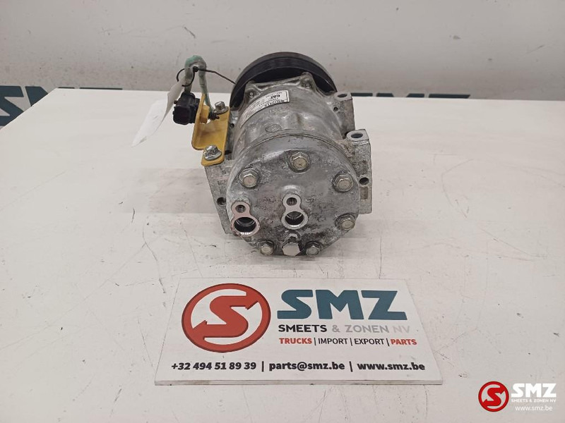 Caterpillar Refrigerant compressor Caterpillar - المحرك و قطع الغيار - معدات المناولة: صورة 4 Caterpillar Refrigerant compressor Caterpillar - المحرك و قطع الغيار - معدات المناولة: صورة 4