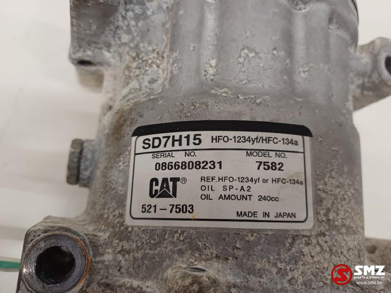 Caterpillar Refrigerant compressor Caterpillar - المحرك و قطع الغيار - معدات المناولة: صورة 5 Caterpillar Refrigerant compressor Caterpillar - المحرك و قطع الغيار - معدات المناولة: صورة 5