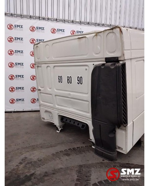 DAF Occ Cabine DAF XF106 space cab - الكابينة والداخلية - شاحنة: صورة 4 DAF Occ Cabine DAF XF106 space cab - الكابينة والداخلية - شاحنة: صورة 4