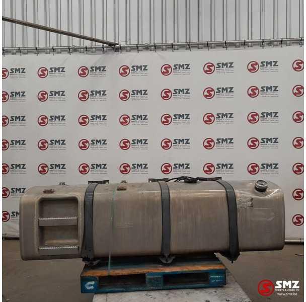 DAF Occ brandstoftank 845L + steunen DAF - خزان الوقود - شاحنة: صورة 1 DAF Occ brandstoftank 845L + steunen DAF - خزان الوقود - شاحنة: صورة 1