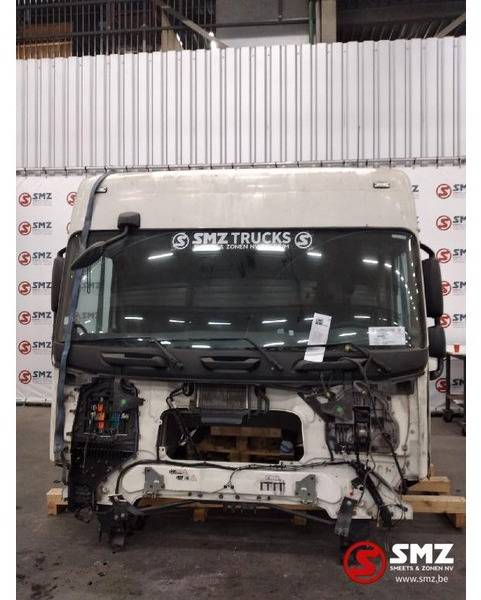 DAF Occ cabine DAF XF 106 SPACECAB EURO 6 - الكابينة والداخلية - شاحنة: صورة 1 DAF Occ cabine DAF XF 106 SPACECAB EURO 6 - الكابينة والداخلية - شاحنة: صورة 1