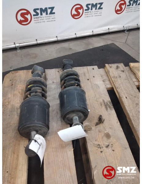 DAF Occ set cabineschokdempers DAF - تعليق الكابينة - شاحنة: صورة 1 DAF Occ set cabineschokdempers DAF - تعليق الكابينة - شاحنة: صورة 1