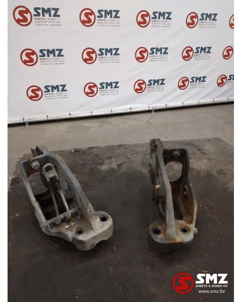 DAF Occ set voorste cabinebeugel links+rechts DAF CF85 - تعليق الكابينة - شاحنة: صورة 1 DAF Occ set voorste cabinebeugel links+rechts DAF CF85 - تعليق الكابينة - شاحنة: صورة 1