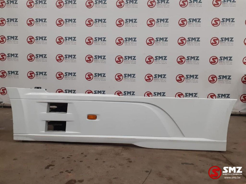 DAF Occ side skirt links DAF - إطار/ شاسيه - شاحنة: صورة 1 DAF Occ side skirt links DAF - إطار/ شاسيه - شاحنة: صورة 1