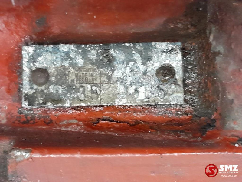 Iveco Occ Stuurhuis 130-13A Iveco - دودة دركسون - شاحنة: صورة 5 Iveco Occ Stuurhuis 130-13A Iveco - دودة دركسون - شاحنة: صورة 5