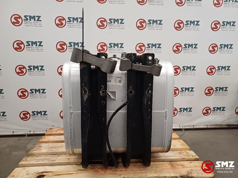 MAN Occ brandstoftank met steunen 250 L MAN - خزان الوقود - شاحنة: صورة 2 MAN Occ brandstoftank met steunen 250 L MAN - خزان الوقود - شاحنة: صورة 2