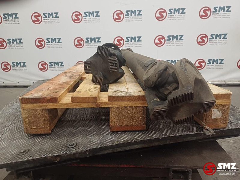 MAN Occ set cardanassen MAN - نصف رمح - شاحنة: صورة 3 MAN Occ set cardanassen MAN - نصف رمح - شاحنة: صورة 3