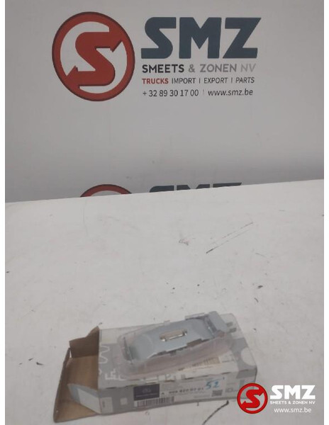 Mercedes-Benz Binnenverlichting mercedes sprinter 906 a906820070 - أضواء/ إضاءة - شاحنة: صورة 2 Mercedes-Benz Binnenverlichting mercedes sprinter 906 a906820070 - أضواء/ إضاءة - شاحنة: صورة 2