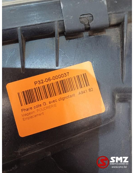 Mercedes-Benz Koplamp links Mercedes - مصابيح أضواء السيارة الأمامية - شاحنة: صورة 4 Mercedes-Benz Koplamp links Mercedes - مصابيح أضواء السيارة الأمامية - شاحنة: صورة 4